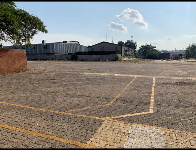 2,990M² WAREHOUSE TO LET IN KYA SANDS
